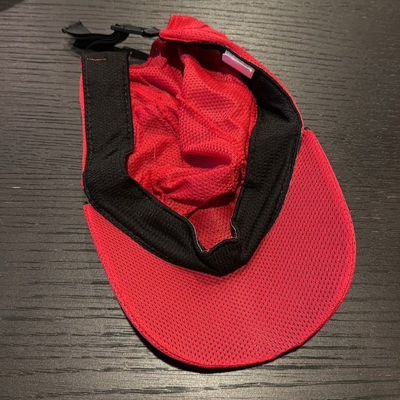 Road Runner Mesh Hat Unisex Adjustable One Size Red Black - Picture 3 of 4